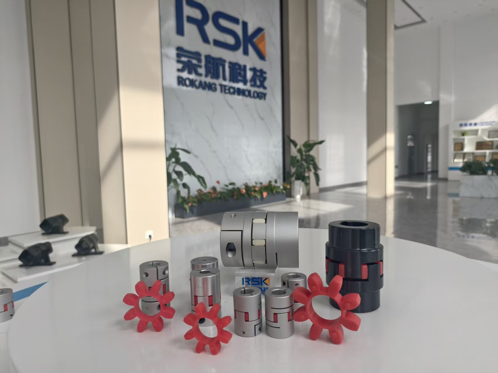 RSK-CPFC OEM High Strength Aluminum Alloy Jaw/Spider Flexible Shaft Couplings clamp type para sa Motor Transmission
